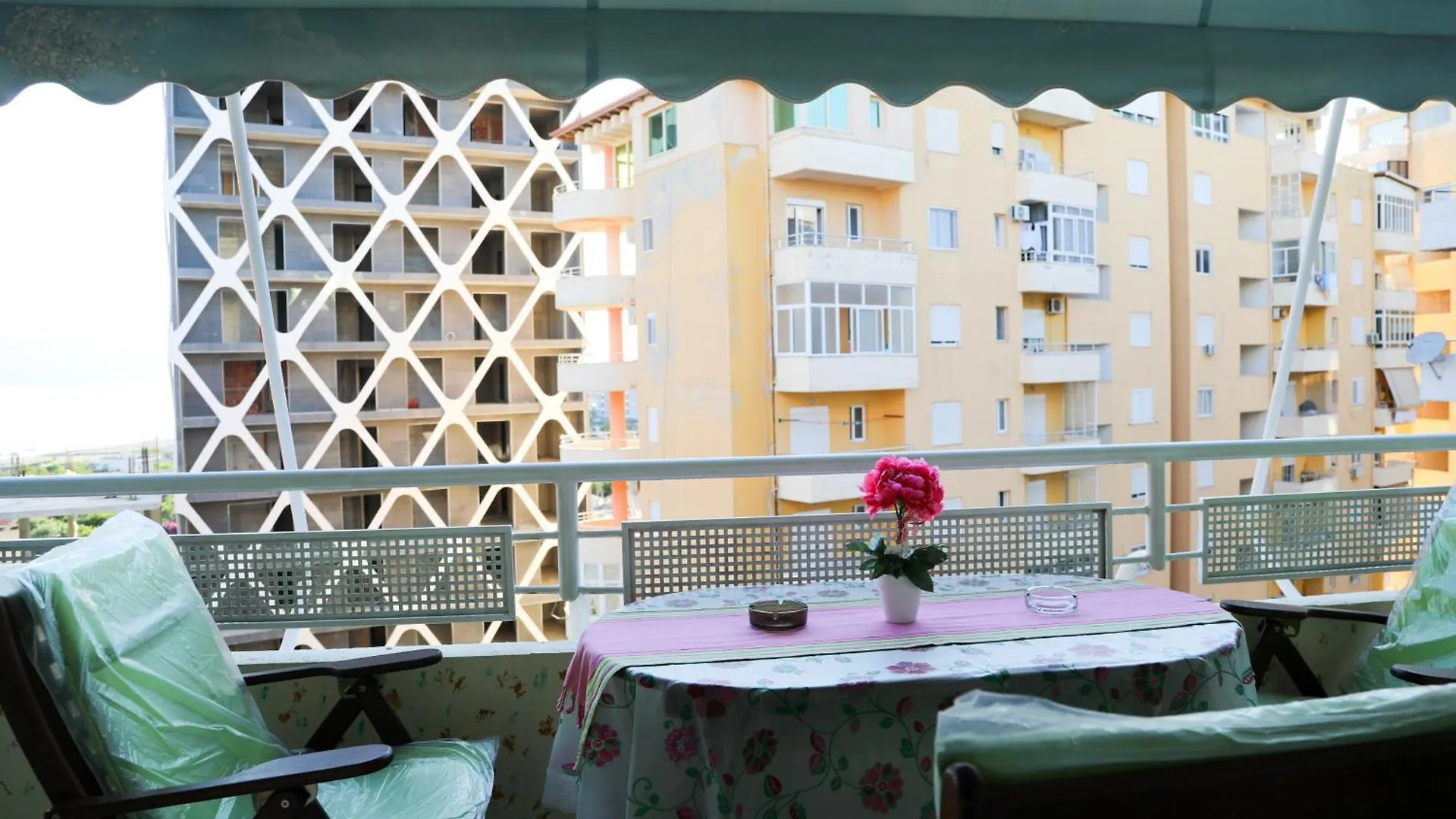 アパート Deti Guest House Vlorë アルバニア