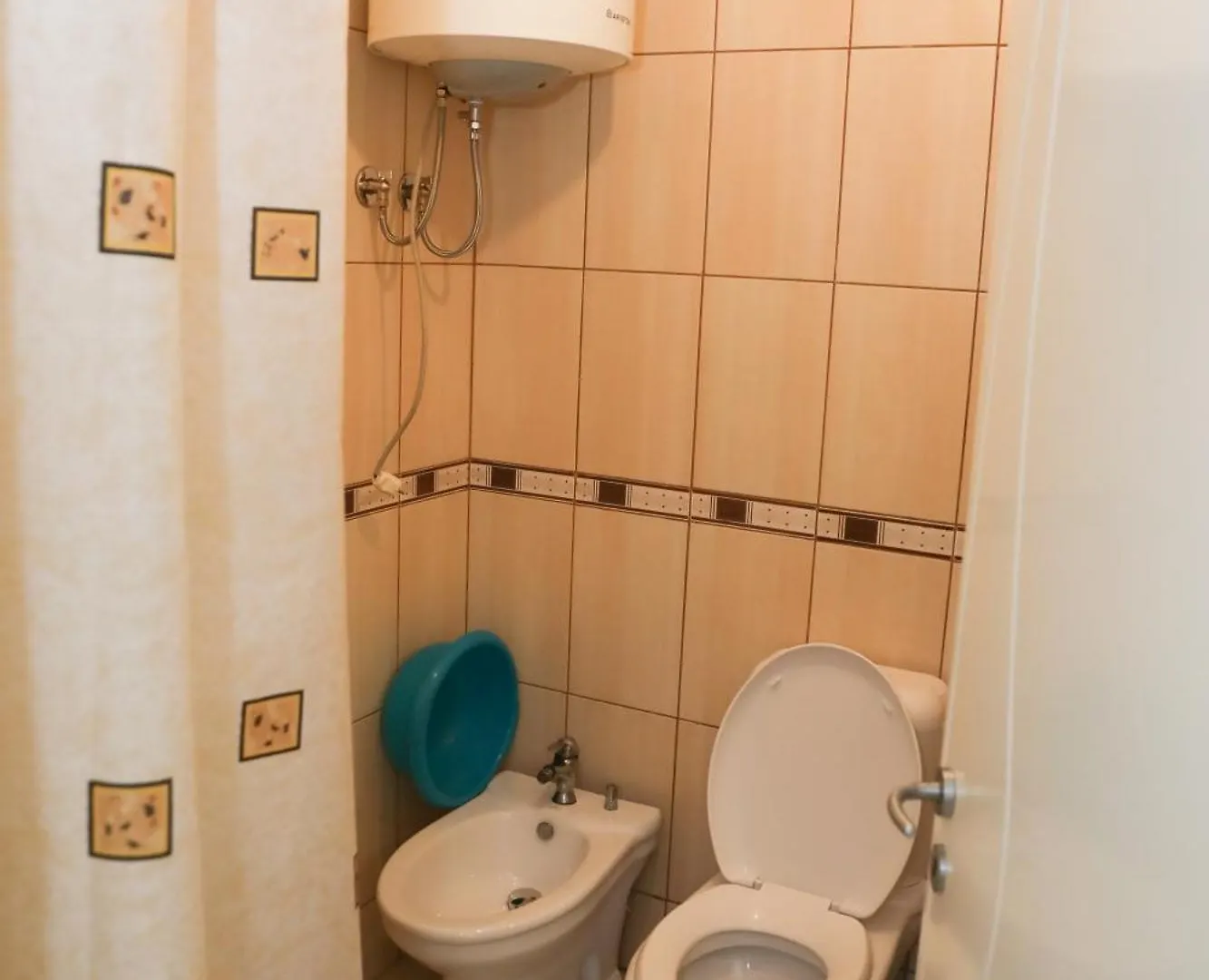 アパート Deti Guest House Vlorë